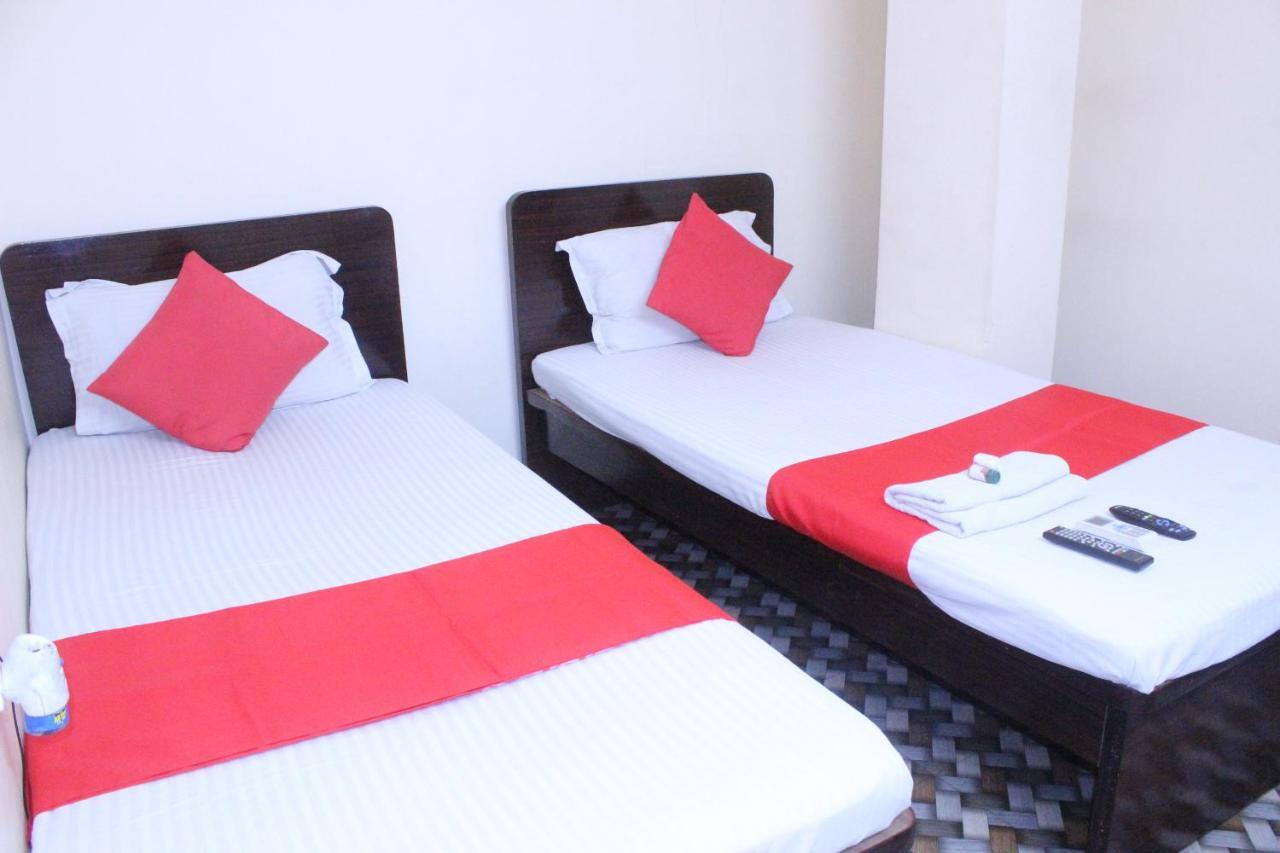 Hotel Galaxy Inn ดูร์กาปูร์ ภายนอก รูปภาพ