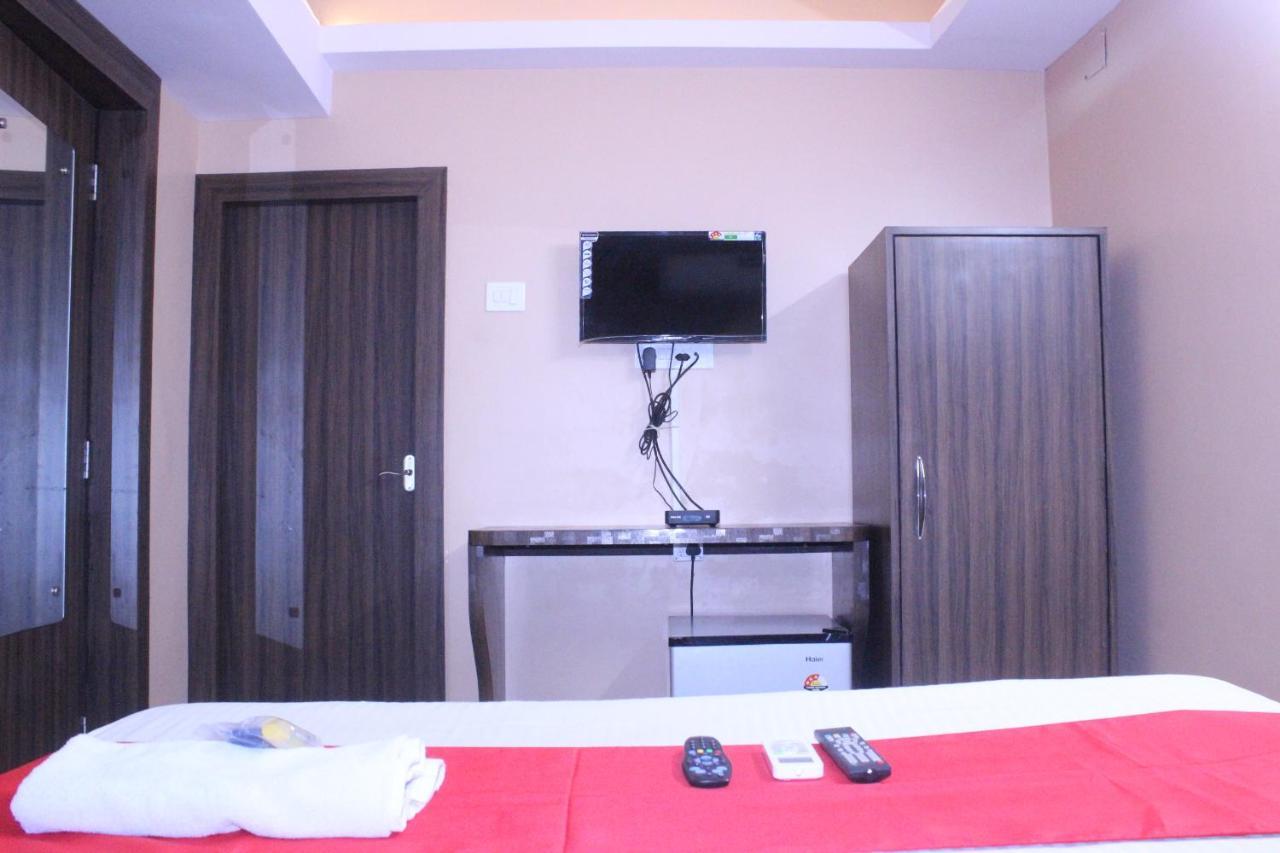 Hotel Galaxy Inn ดูร์กาปูร์ ภายนอก รูปภาพ